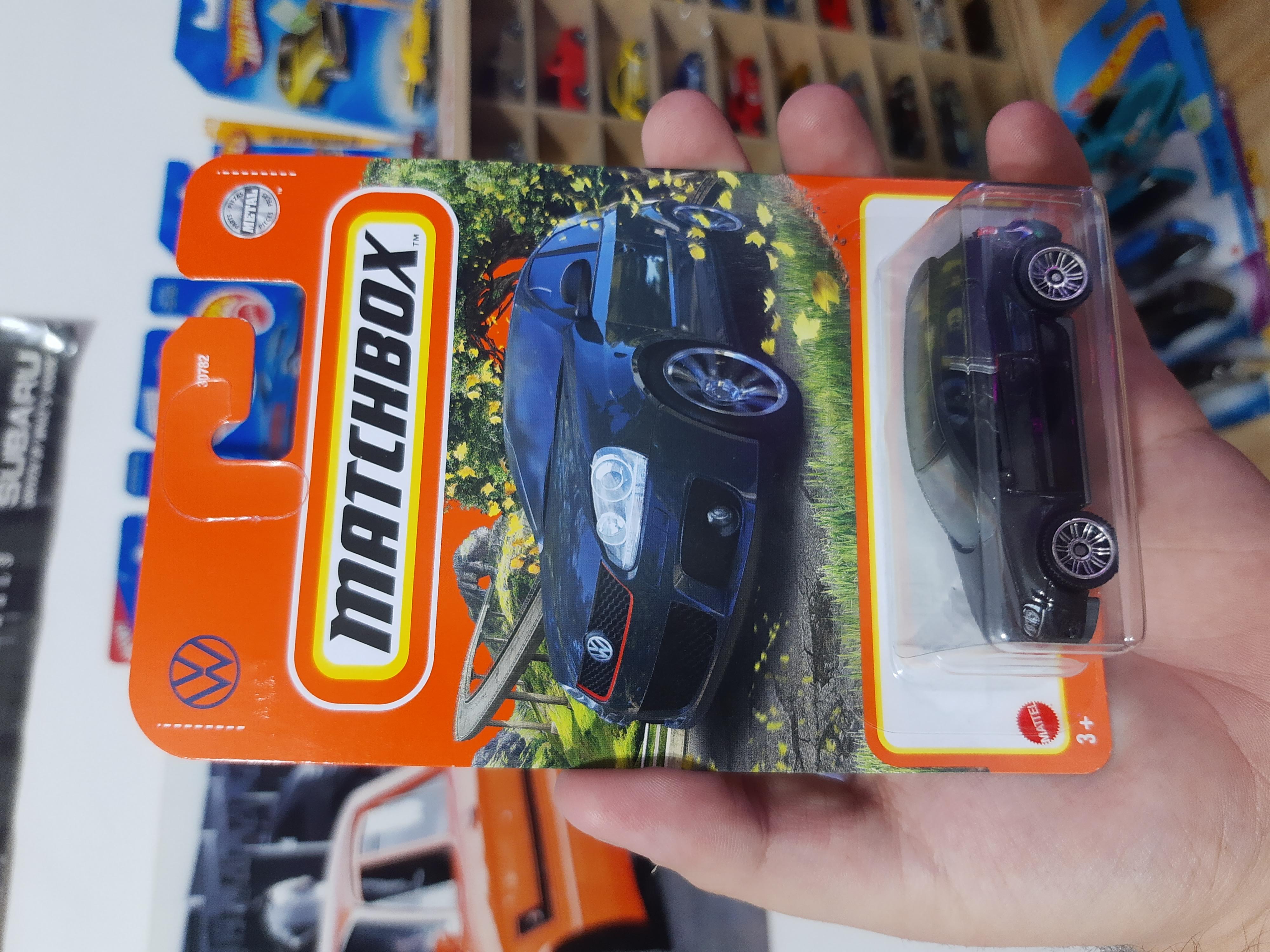 Nuevo VW GTI que se sumó a mi colección 🤩
Este me lo envió un amigo desde Estados Unidos en el año 2021. Claramente se queda en blister y es una pieza que le tengo mucho aprecio 🔥